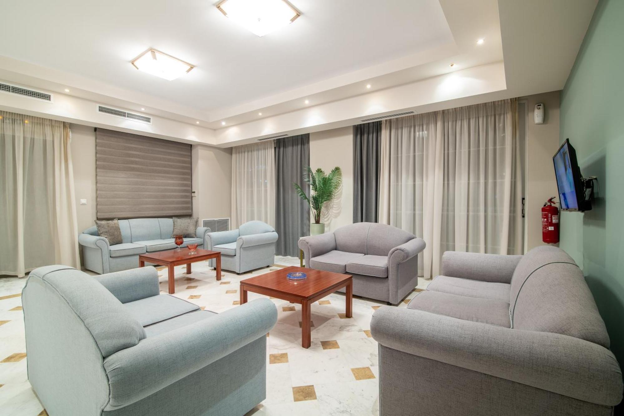 Daisy Hotel Plános Zewnętrze zdjęcie
