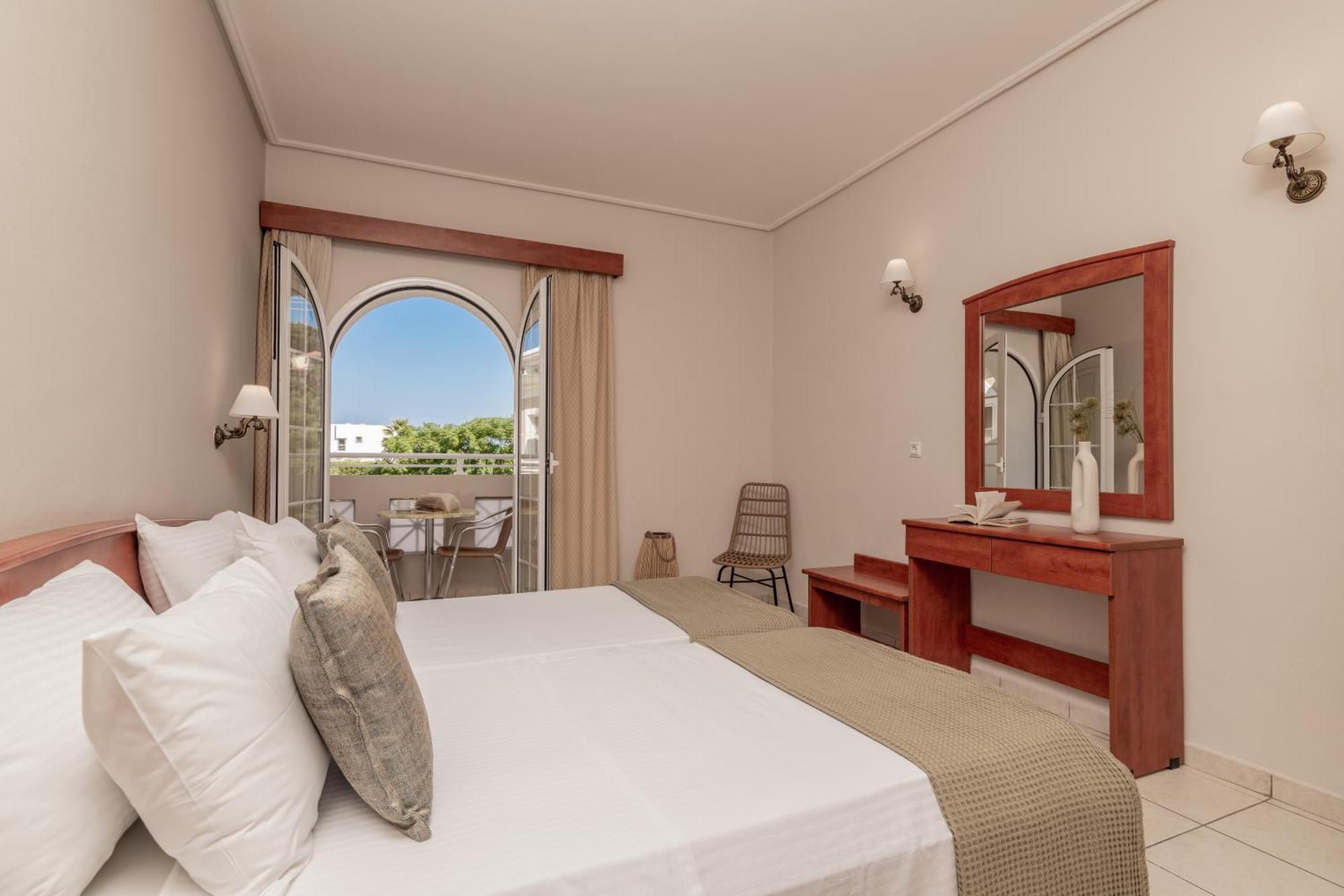 Daisy Hotel Plános Zewnętrze zdjęcie