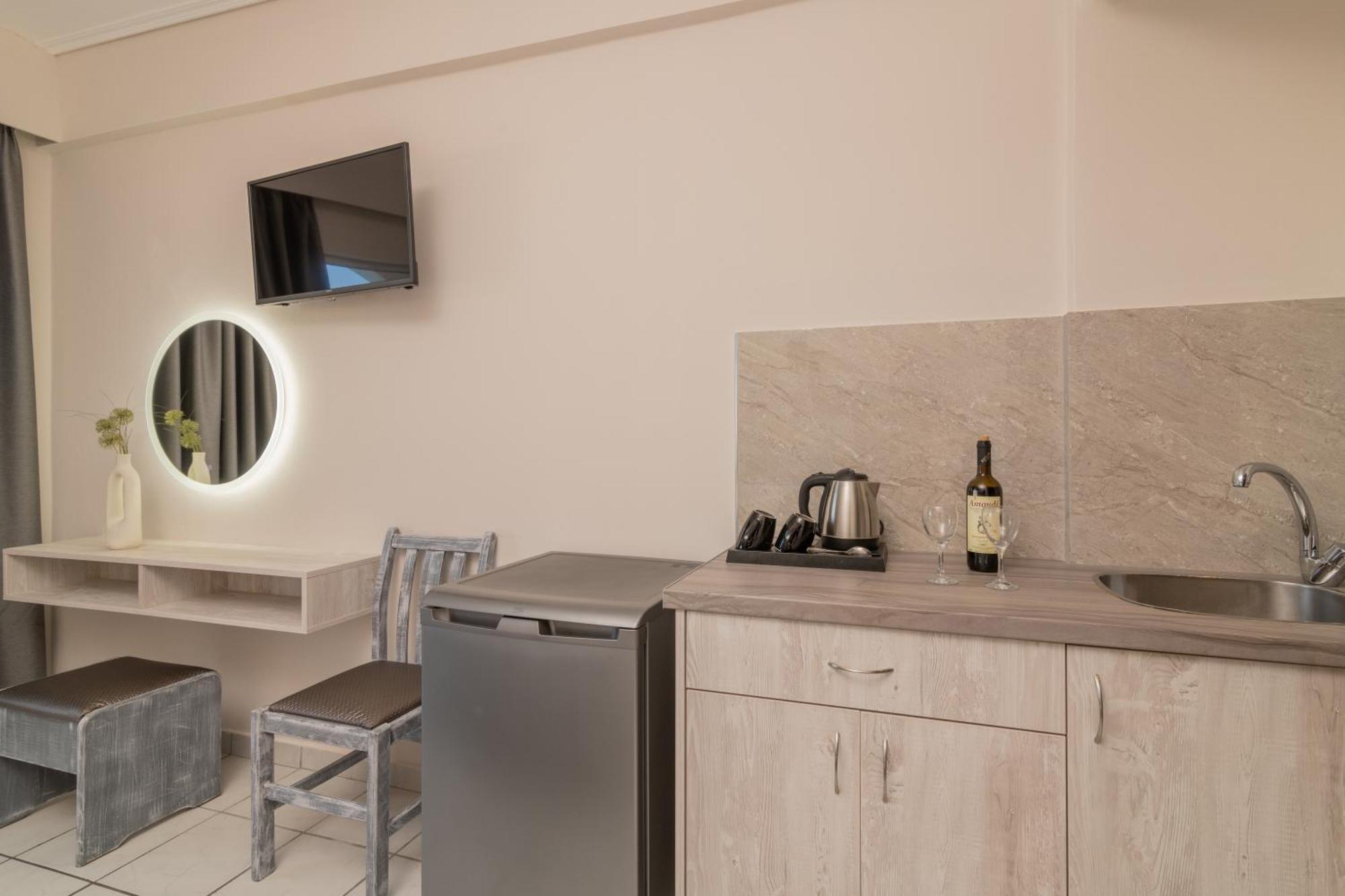 Daisy Hotel Plános Zewnętrze zdjęcie