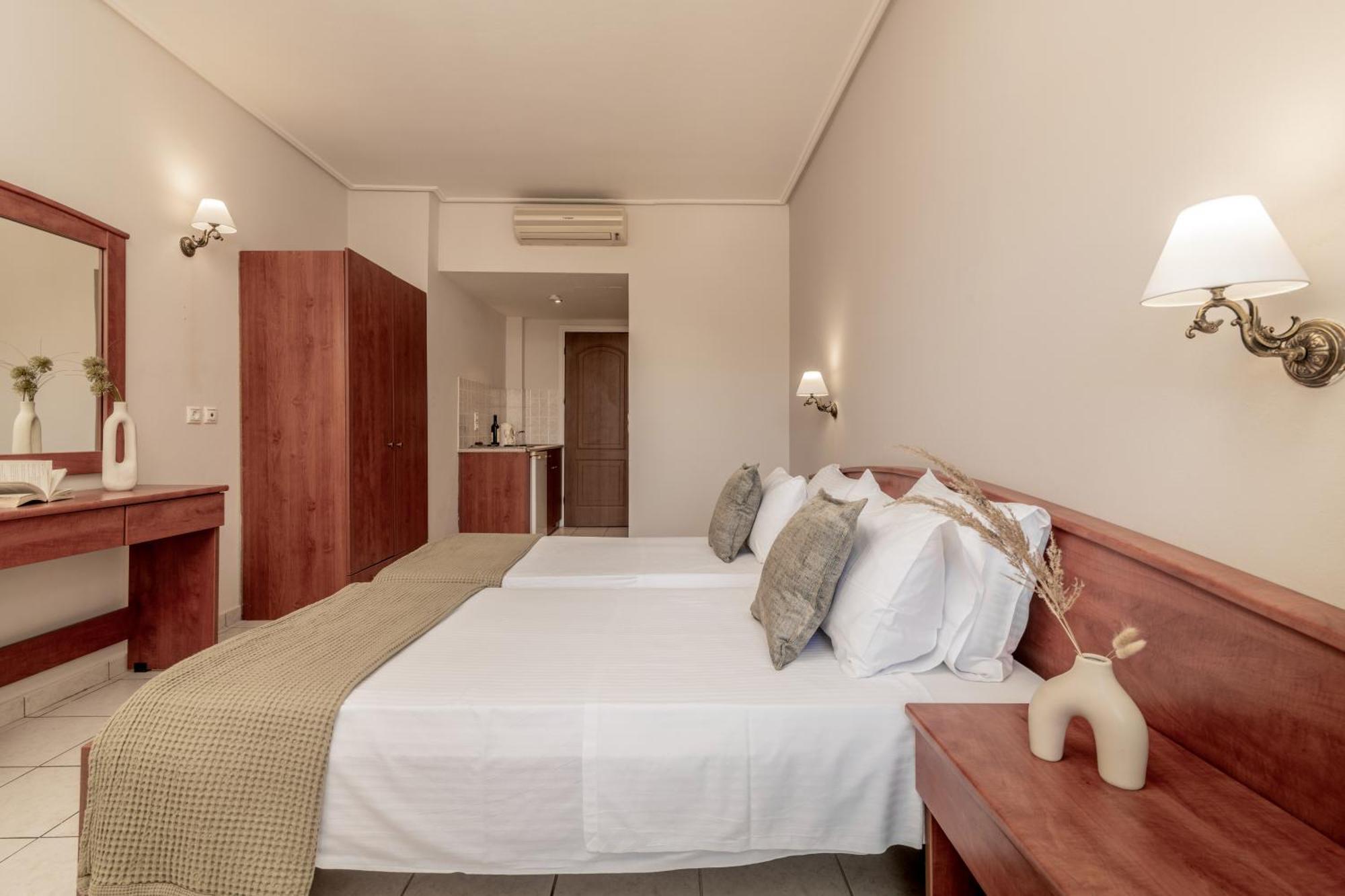 Daisy Hotel Plános Zewnętrze zdjęcie